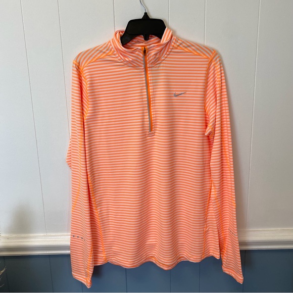 New womens Nike Dri-Fit top - Picture 1 of 2